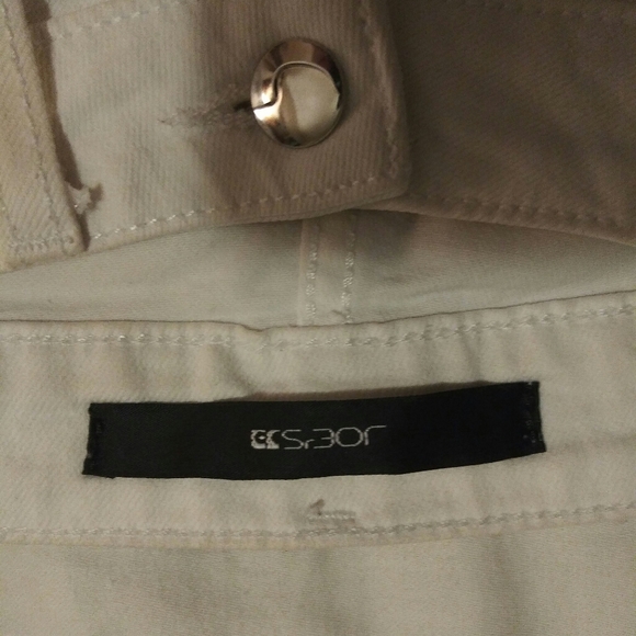 Joe's Jeans White Rolled Capri pants - Picture 2 of 5